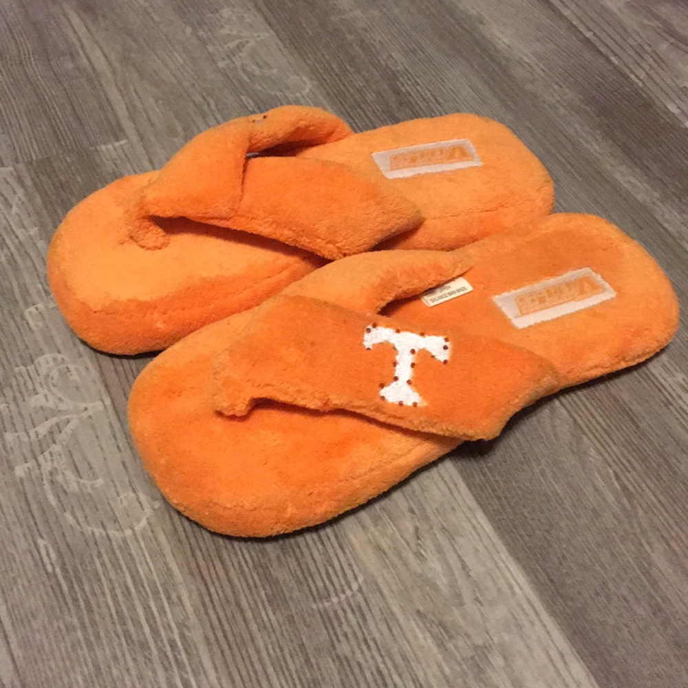 TENNESSEE VOLS plush house shoes size LG